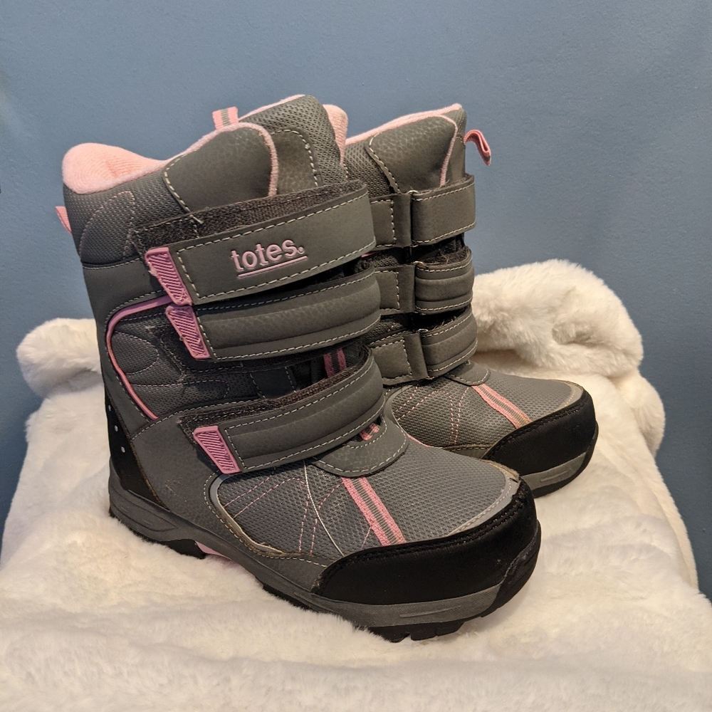 Girls snow boots⛄☃️❄️🧣💙
